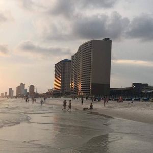 Meet your Posher, Tom